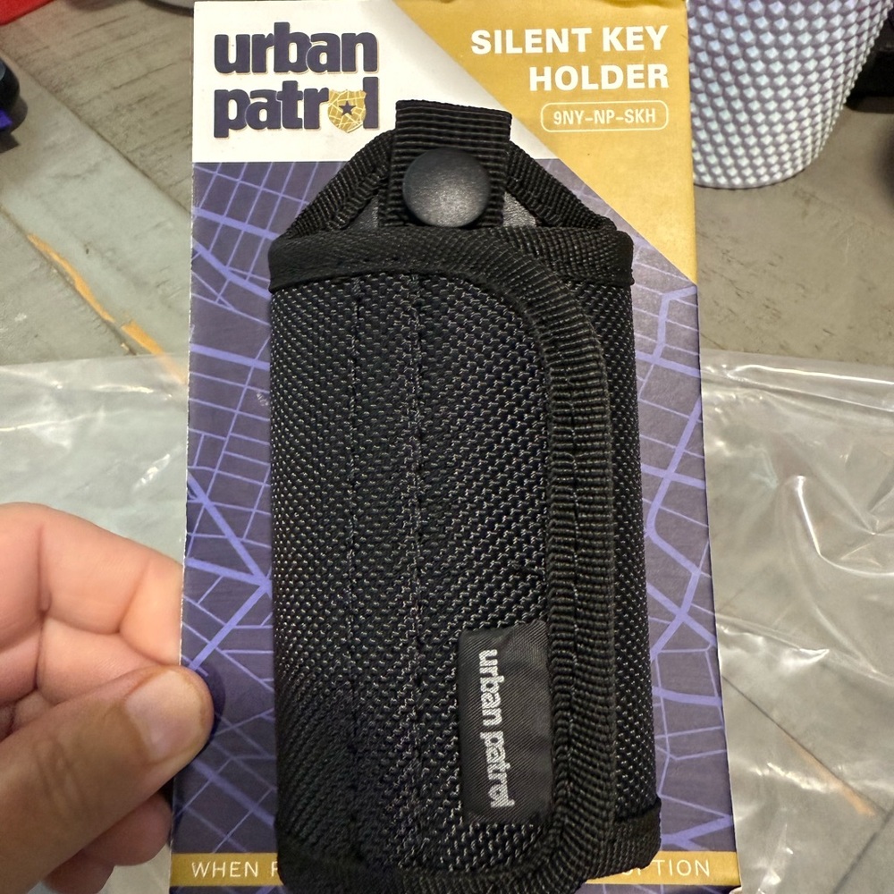Black Silent Key Holder